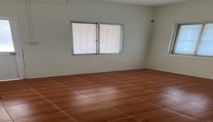 Cho thuê Ở NHÓM 5 NGƯỜI, HỘ GĐ nhà TT tầng 4 Thái Hà DT  91 m2 - 2pn 1pk 1 vs  - Giá 9 Triệu (CTL)
